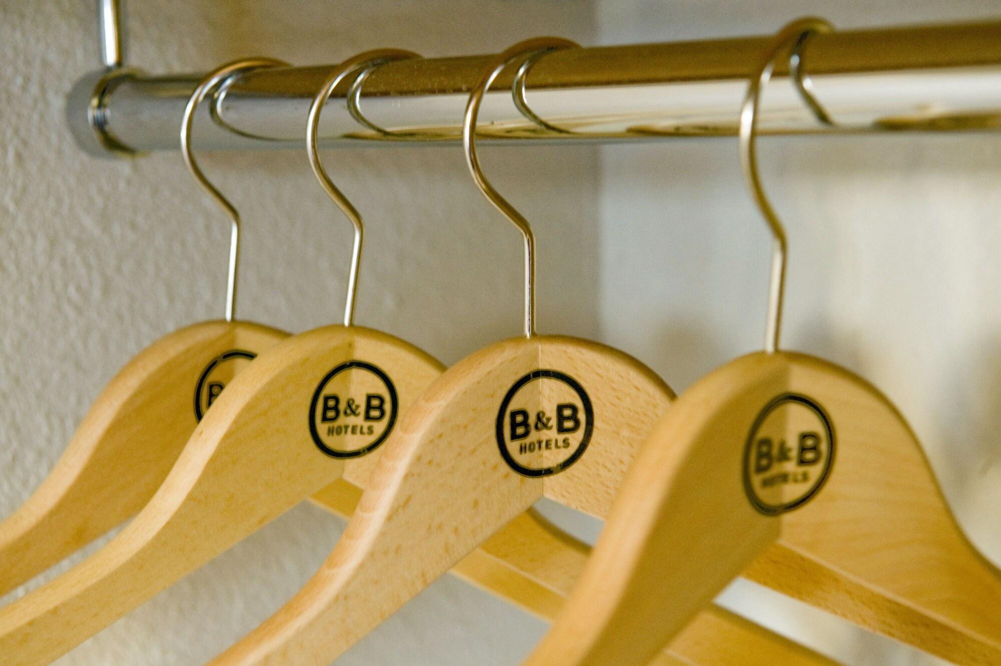 B&B Hotel Avignon 1 เลอ ปอนเต ภายนอก รูปภาพ