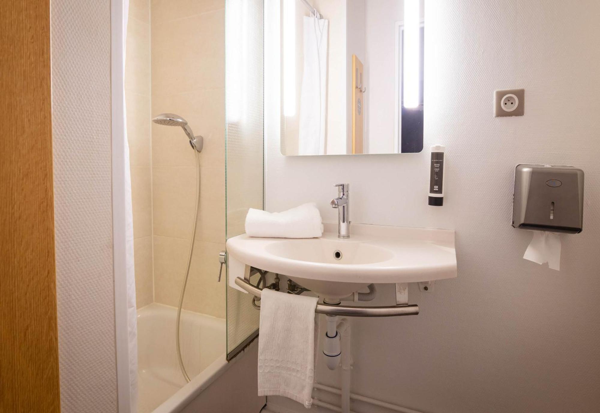 B&B Hotel Avignon 1 เลอ ปอนเต ภายนอก รูปภาพ
