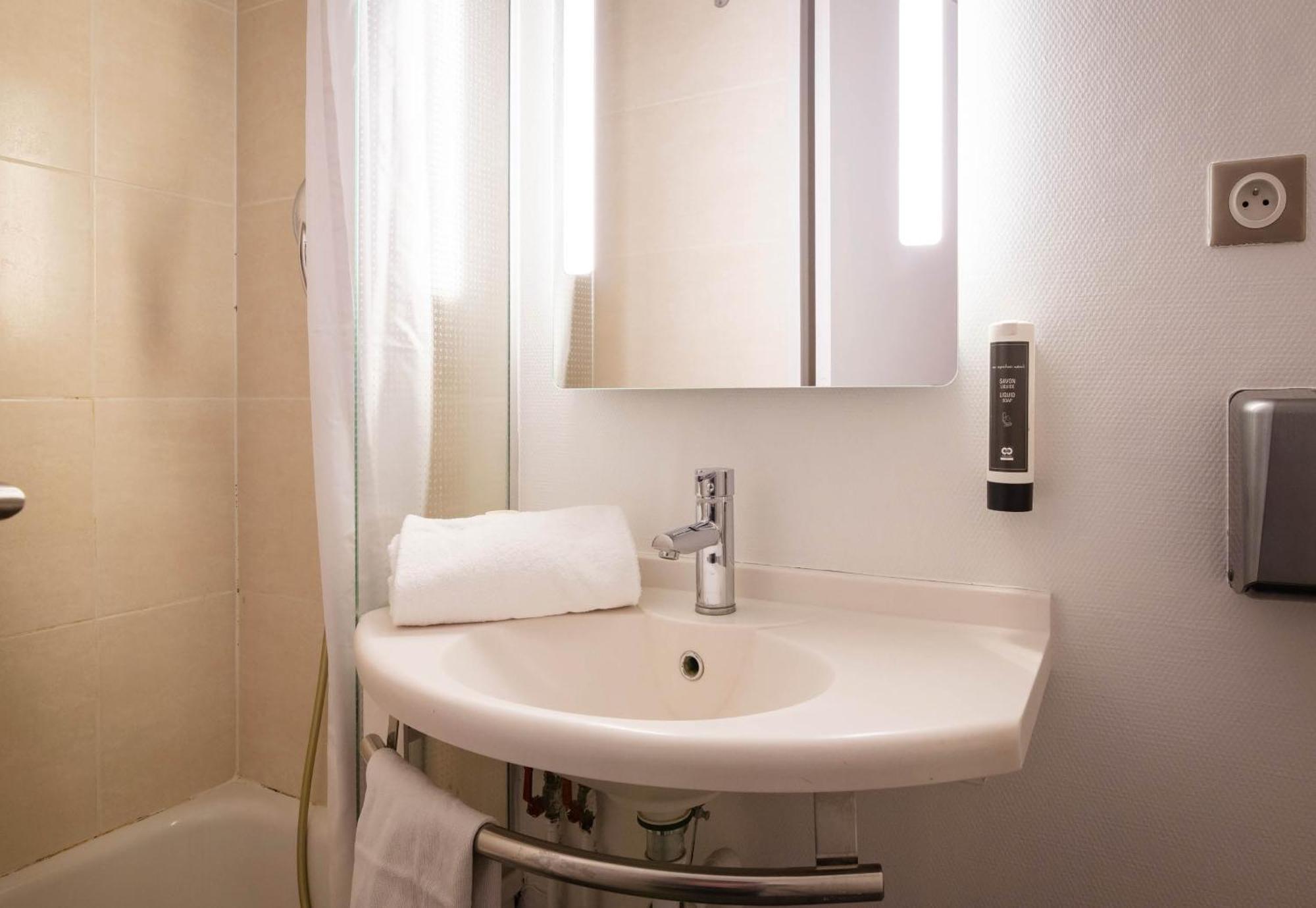 B&B Hotel Avignon 1 เลอ ปอนเต ภายนอก รูปภาพ