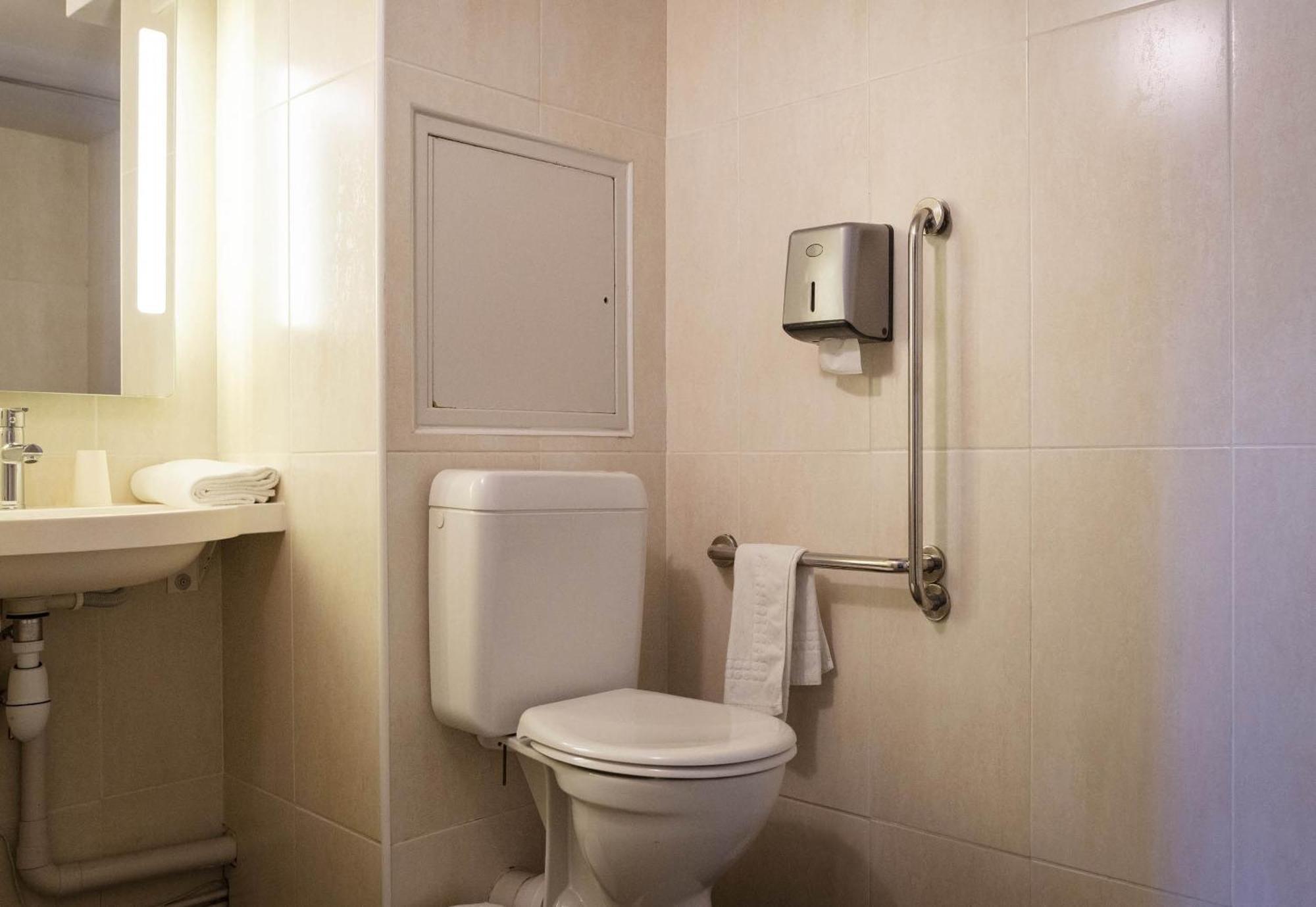 B&B Hotel Avignon 1 เลอ ปอนเต ภายนอก รูปภาพ
